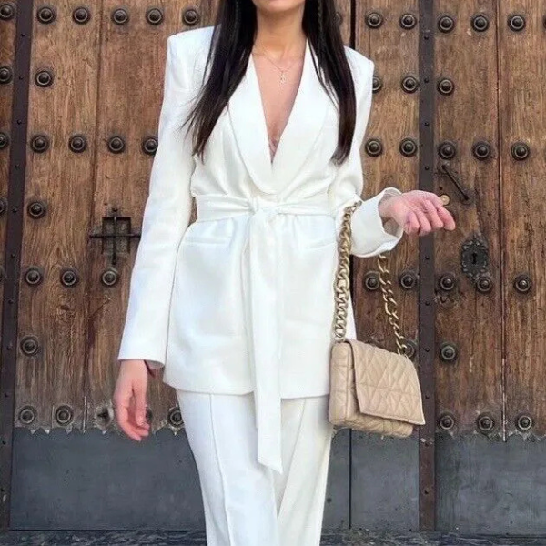 Monu London™ White Chique  Blazer Set