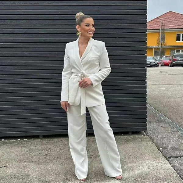 Monu London™ White Chique  Blazer Set